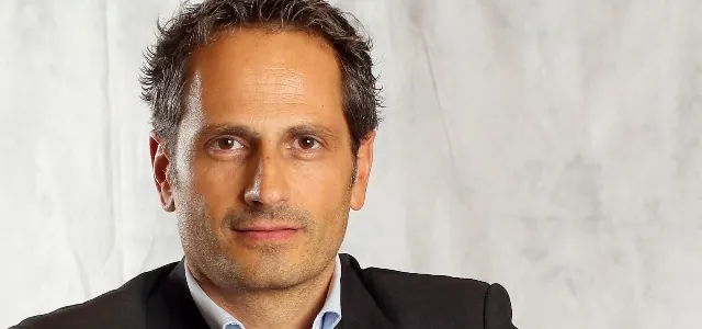 Headshot of Carlos Viladevall Founder & CEO Halley Intelligence